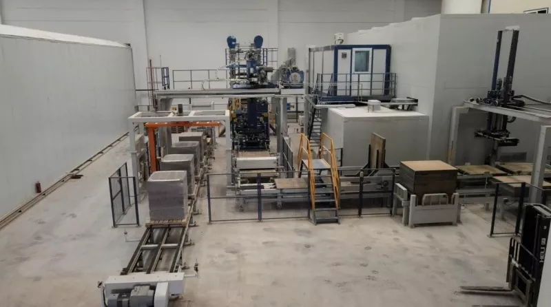 Løsninger for gjenvinning av byggeavfall i Sørøst-Asia: Hvordan QGM-blokkmaskiner gjør avfall til bærekraftige byggematerialer