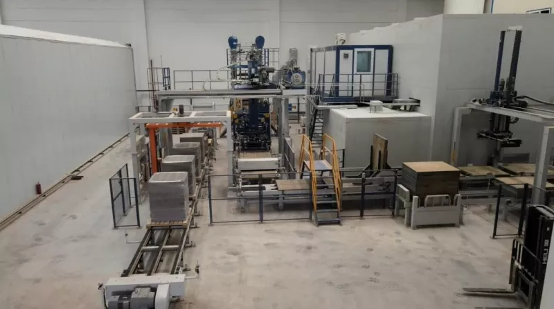 Hvorfor en tysk kunde valgte QGM blokkfremstillingsmaskiner igjen: Pålitelighet, innovasjon og langsiktig verdi